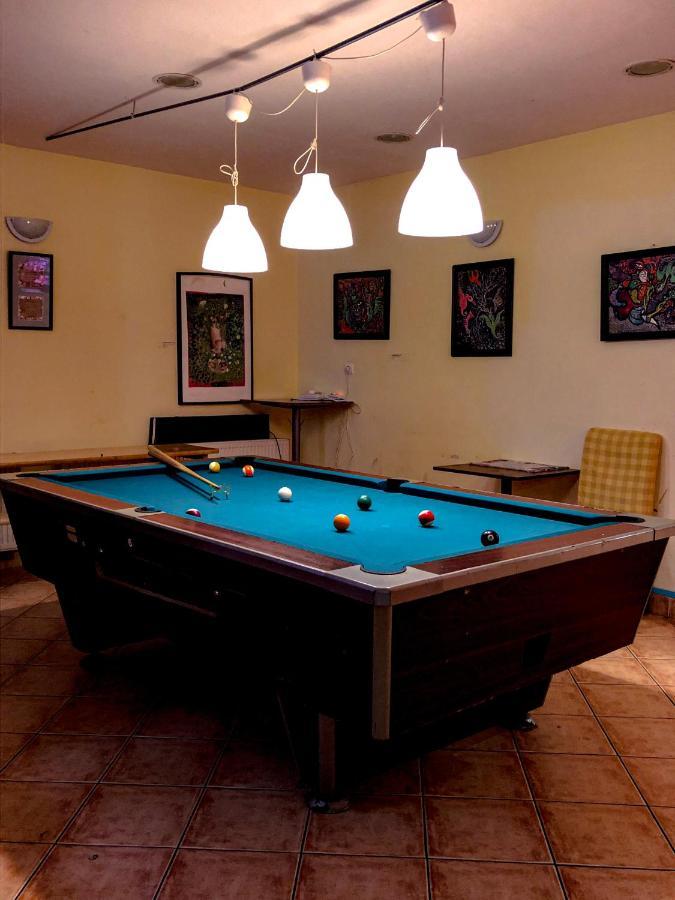 Whole Basement Former Pub3 For Bachelor / Bachelorette Party Budapeste Exterior foto