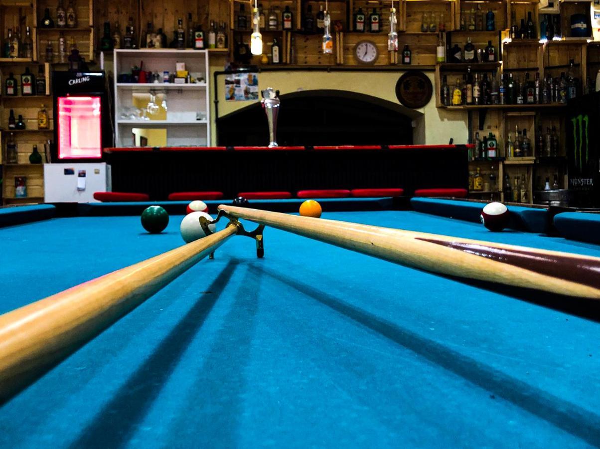 Whole Basement Former Pub3 For Bachelor / Bachelorette Party Budapeste Exterior foto