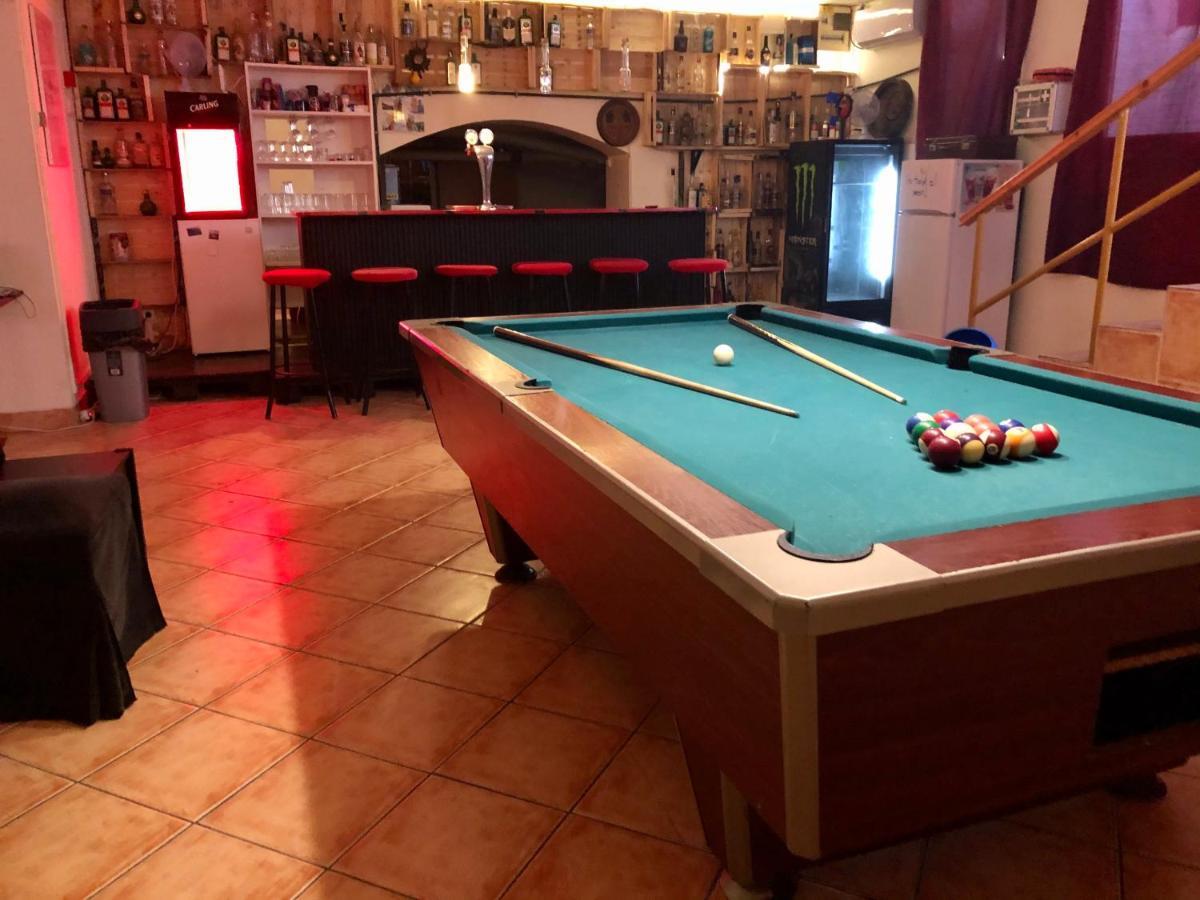 Whole Basement Former Pub3 For Bachelor / Bachelorette Party Budapeste Exterior foto